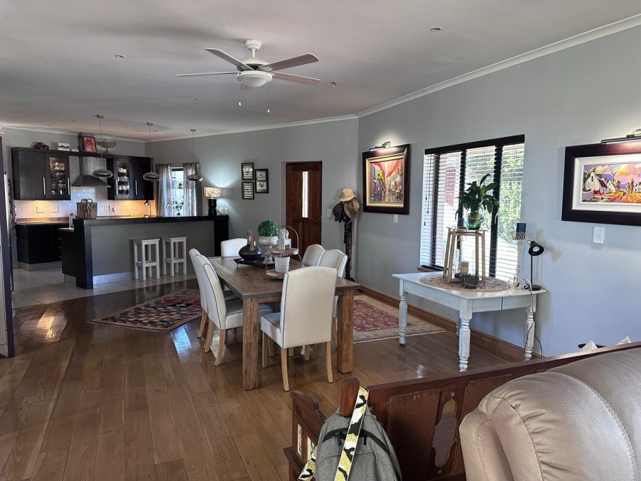 To Let 5 Bedroom Property for Rent in Rome Glen Western Cape